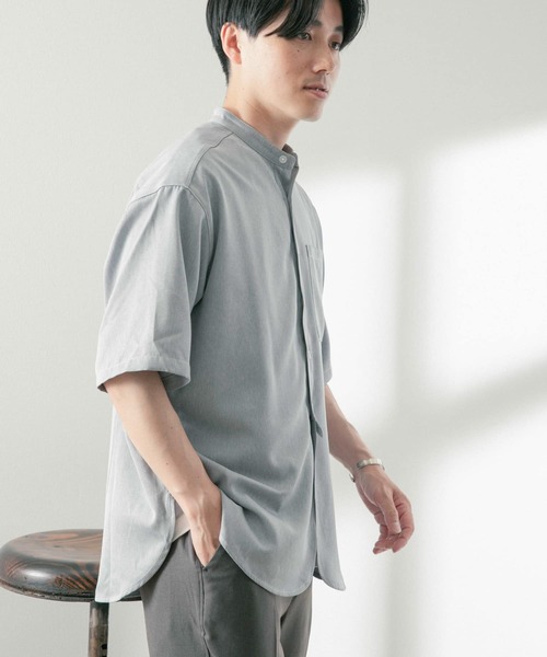 ITEMS URBANRESEARCH（アイテムズ アーバンリサーチ）の「イージーケア バンドカラー半袖シャツ（シャツ/ブラウス・メンズ・ブルー/ライトグレー/グリーン/イエロー・MEDIUM/LARGE）」の8枚目の写真