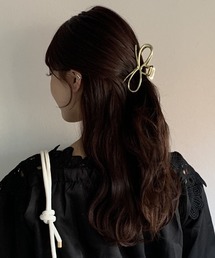 Silly（シリー）の「メタリックリボンヘアクリップ（バレッタ/ヘアクリップ）」