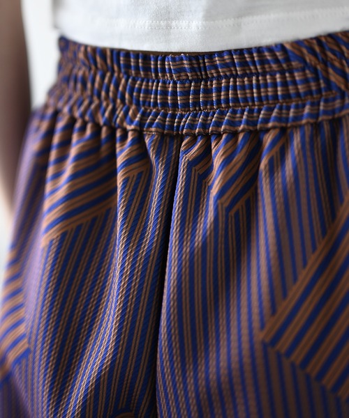 HERENCIA（ヘレンチア）の「ポケットフリンジ ジオメトリック ストライプ イージーパンツ（その他パンツ・レディース・ブラウン系その他/ブラック系その他/ブルー系その他・FREE）」の4枚目の写真