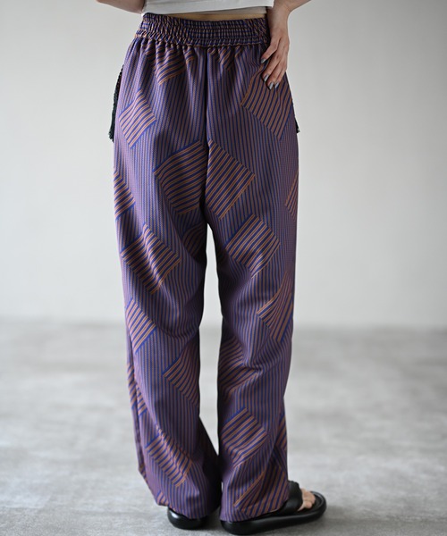 HERENCIA（ヘレンチア）の「ポケットフリンジ ジオメトリック ストライプ イージーパンツ（その他パンツ・レディース・ブラウン系その他/ブラック系その他/ブルー系その他・FREE）」の8枚目の写真