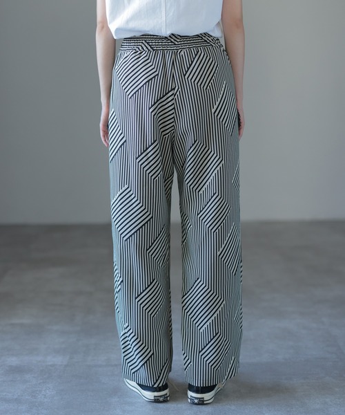 HERENCIA（ヘレンチア）の「ポケットフリンジ ジオメトリック ストライプ イージーパンツ（その他パンツ・レディース・ブラウン系その他/ブラック系その他/ブルー系その他・FREE）」の20枚目の写真