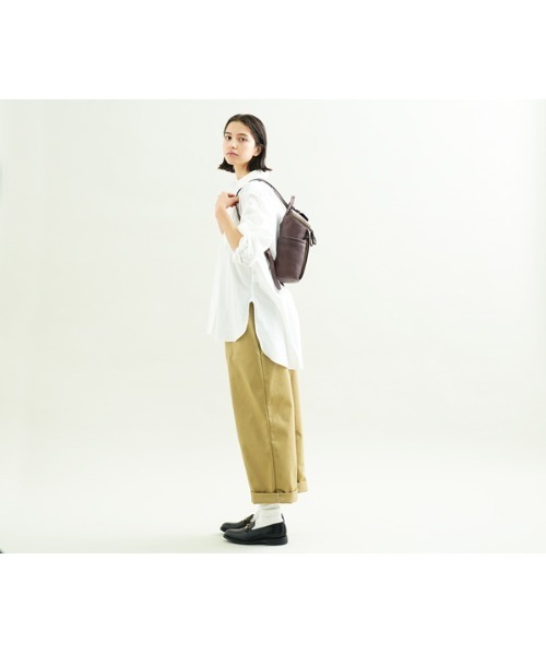 genten(ゲンテン)の「ゴートベーシック コンパクトリュック(バックパック/リュック・レディース・グレー/ブラック/ブラウン/キャメル/ダークブラック・FREE)」の9枚目の写真