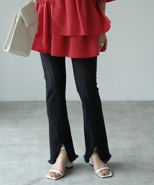 each（イーチ）の「前スリットスキニーデニム（デニムパンツ・レディース・ブラック/ブルー/ホワイト・LARGE/MEDIUM）」の2枚目の写真