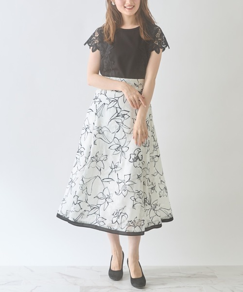 tocco closet(トッコ クローゼット)の「サイドフラワーレース付きカットプルオーバー(Tシャツ/カットソー・レディース・ブラック/ネイビー/グレー/オフホワイト・M)」の10枚目の写真