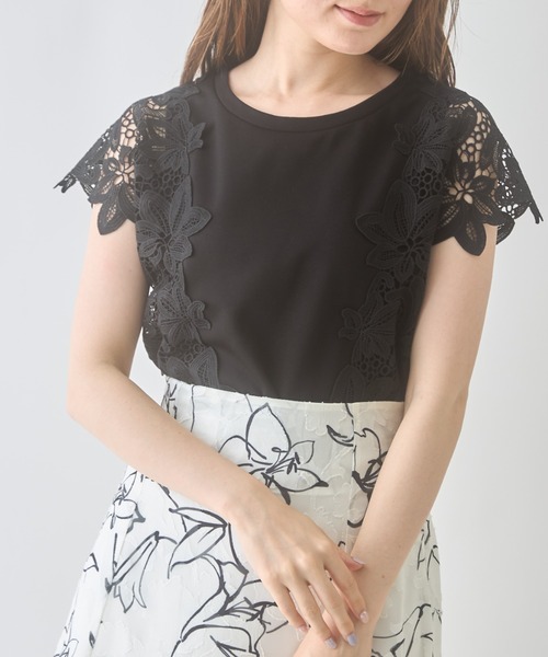 tocco closet(トッコ クローゼット)の「サイドフラワーレース付きカットプルオーバー(Tシャツ/カットソー・レディース・ブラック/ネイビー/グレー/オフホワイト・M)」の12枚目の写真