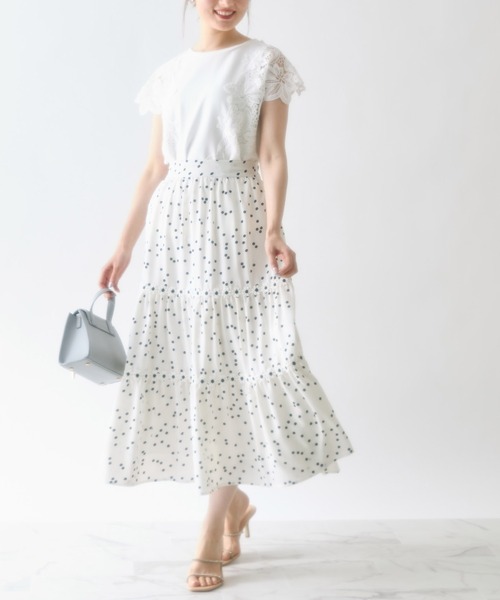 tocco closet(トッコ クローゼット)の「サイドフラワーレース付きカットプルオーバー(Tシャツ/カットソー・レディース・ブラック/ネイビー/グレー/オフホワイト・M)」の5枚目の写真