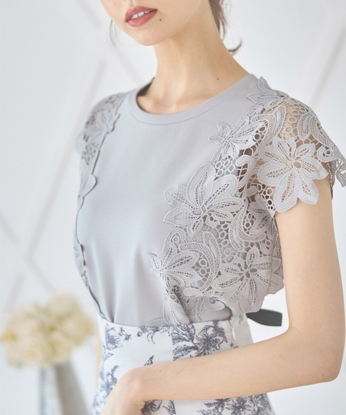 tocco closet(トッコ クローゼット)の「サイドフラワーレース付きカットプルオーバー(Tシャツ/カットソー・レディース・ブラック/ネイビー/グレー/オフホワイト・M)」の18枚目の写真