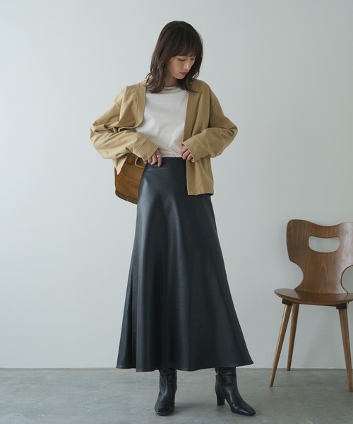 russet(ラシット)の「《qurumu》Vネックカーディガン(O-250)(カーディガン/ボレロ・レディース・キャメル/ブラック・FREE)」の15枚目の写真