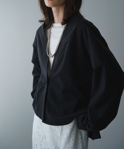 russet(ラシット)の「《qurumu》Vネックカーディガン(O-250)(カーディガン/ボレロ・レディース・キャメル/ブラック・FREE)」の12枚目の写真