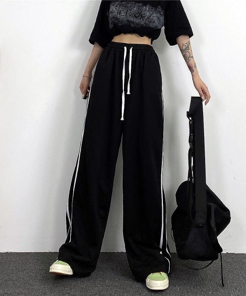 SHEENA(シーナ)の「サイドライントラックパンツ(スラックス・レディース・ブラック/グレー・M)」の17枚目の写真