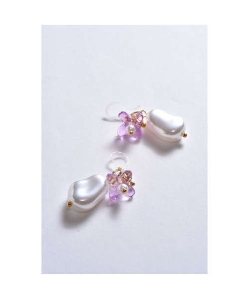 tone（トーン）の「【Astyle】小花樹脂ピアス(MA)（ピアス（両耳用）・レディース・パープル・FREE）」の3枚目の写真