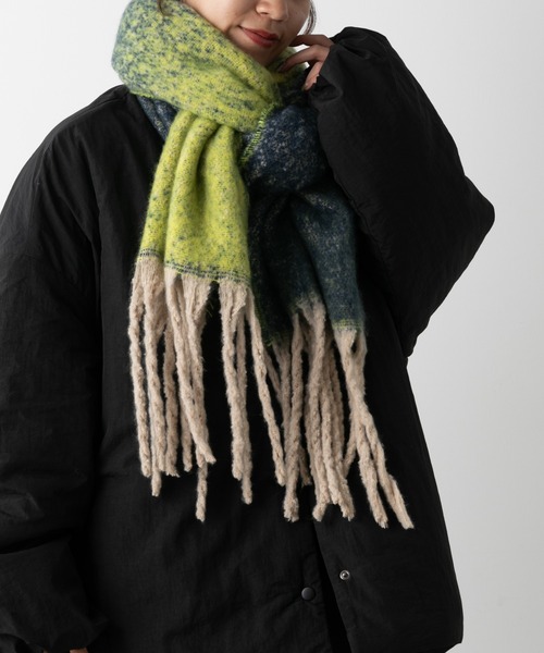 COLONY 2139(コロニートゥーワンスリーナイン)の「グラデーションストール(ストール/ショール・レディース・ブラック/ピンク/イエロー/ブルー・FREE)」の14枚目の写真