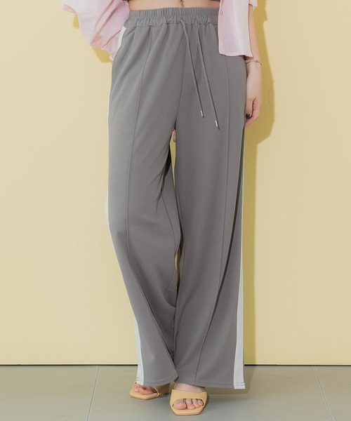 coca(coca)(コカ)の「スリット入りサイドラインジャージーパンツ(その他パンツ・レディース・ネイビー/ブラック/グレー・LONG/SHORT/MEDIUM)」の2枚目の写真