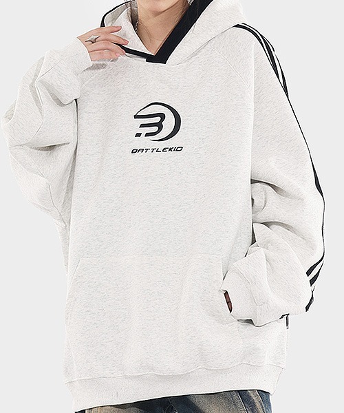 ALL RUNS（オールランズ）の「△LINE DESIGN HOODIE/ラインデザイン