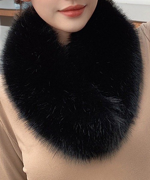 DAY CLOSET（デイ クローゼット）の「【顔周り華やぎ 首元あったか】ふんわり フェイクファー ティペット レディース（ネックウォーマー/スヌード・レディース・モカ/チャコールグレー/グレー/キナリ/ネイビー/ブラック・ONE SIZE）」の9枚目の写真