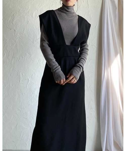 She's Closet（シーズクローゼット）の「ハイウエスト深Vネックロングジャンパースカートワンピース（ジャンパースカート・レディース・ブラック/ブラウン・FREE）」の12枚目の写真