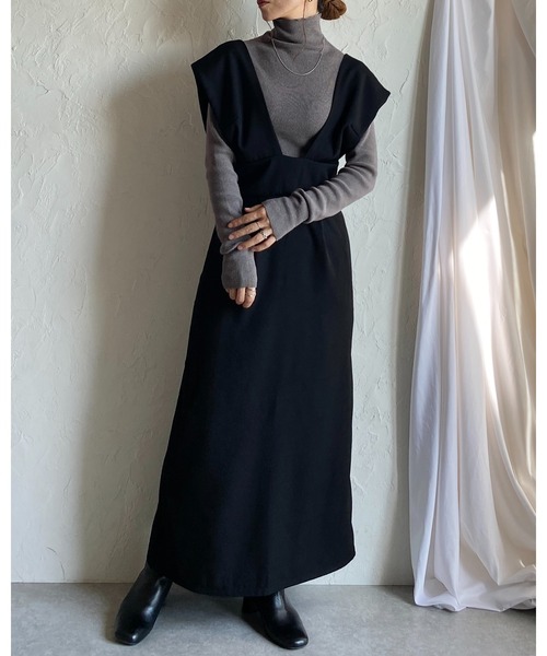 She's Closet（シーズクローゼット）の「ハイウエスト深Vネックロングジャンパースカートワンピース（ジャンパースカート・レディース・ブラック/ブラウン・FREE）」の13枚目の写真