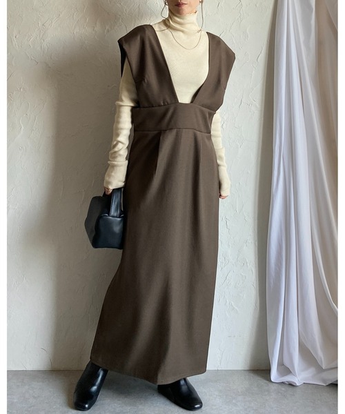 She's Closet（シーズクローゼット）の「ハイウエスト深Vネックロングジャンパースカートワンピース（ジャンパースカート・レディース・ブラック/ブラウン・FREE）」の18枚目の写真