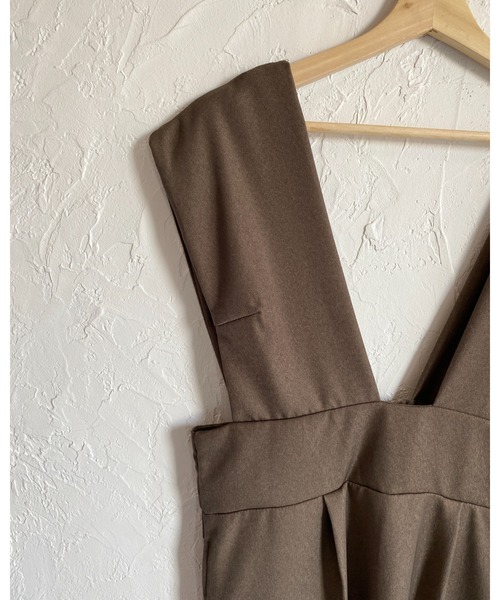 She's Closet（シーズクローゼット）の「ハイウエスト深Vネックロングジャンパースカートワンピース（ジャンパースカート・レディース・ブラック/ブラウン・FREE）」の21枚目の写真