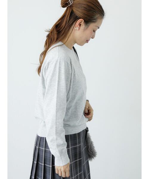 Lugnoncure(ルノンキュール)の「もちもちクルーネックカーディガン(カーディガン/ボレロ・レディース・ブラック/オレンジ/ブルー/グレー・F)」の14枚目の写真