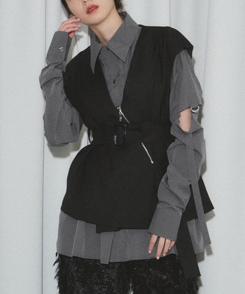 VIOLETTA（ヴィオレッタ）の「肩パッド入りノースリーブ