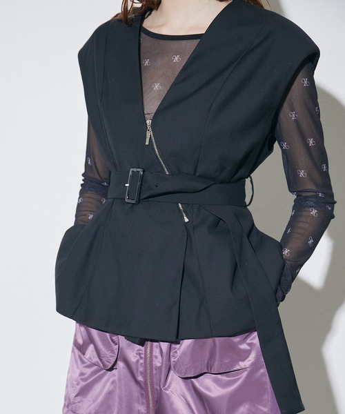 VIOLETTA（ヴィオレッタ）の「肩パッド入りノースリーブジャケット（ベスト・レディース・グレー/ブラック・FREE）」の17枚目の写真