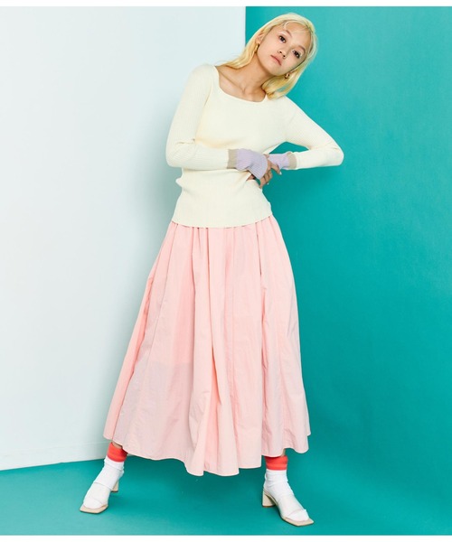 Settimissimo（セッティミッシモ）の「タフタ ギャザー フレア マキシ丈 スカート ロング（スカート・レディース・ライトグレー/ピンク/ブラック・FREE）」の21枚目の写真