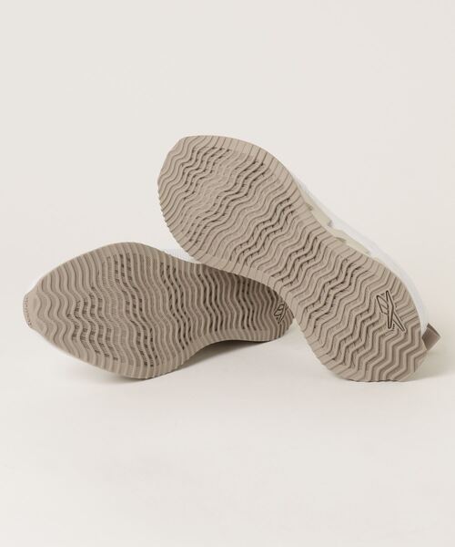 Reebok（リーボック）の「ジグ ダイナミカ STR / ZIG DYNAMICA STR SA（スニーカー・レディース・ブラック×ピンク/ホワイト/ベージュ/ブラック/ホワイト×ホワイト/ブラック×ホワイト・22.5cm/23.0cm/23.5cm/24.5cm/24.0cm/25.0cm/25.5cm/26.0cm）」の21枚目の写真