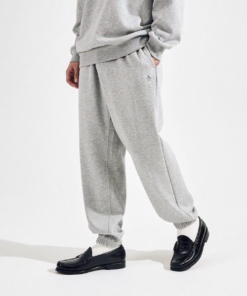penguin BY MUNSINGWEAR（ペンギン バイ マンシングウェア）の「STANDARD SWEAT PANTS / スタンダードスウェットパンツ（スウェットパンツ・メンズ・ブラック/グレー/ネイビー・L/M/S/XL）」の3枚目の写真
