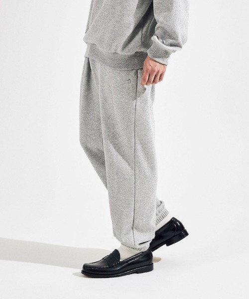 penguin BY MUNSINGWEAR（ペンギン バイ マンシングウェア）の「STANDARD SWEAT PANTS / スタンダードスウェットパンツ（スウェットパンツ・メンズ・ブラック/グレー/ネイビー・L/M/S/XL）」の11枚目の写真