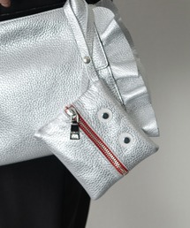 RIPANI（リパーニ）の「【RIPANI】レザーチャームポーチ(Q47901)（ポーチ）」