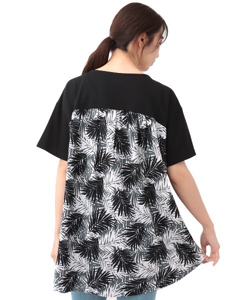 チチカカ(チチカカ)の「リーフプリントコンビプルオーバー(Tシャツ/カットソー・レディース・ブルー/ブラック・FREE)」の11枚目の写真