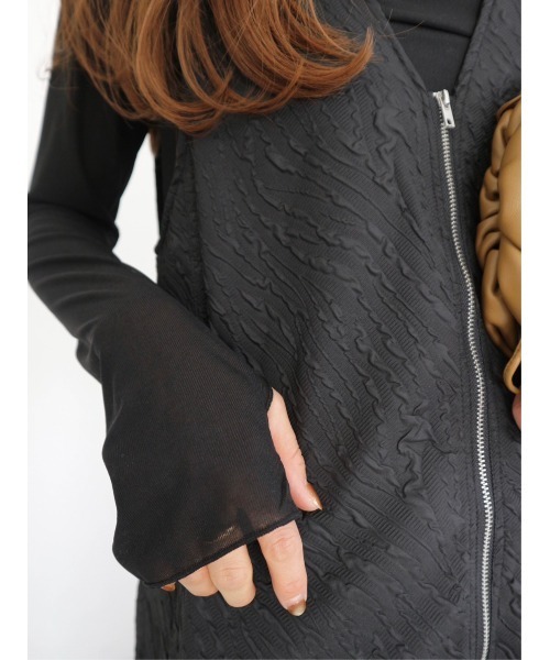 TRUNC（トランクエイティーエイト）の「Jacquard Zip Jumper Skirt（ジャンパースカート・レディース・アイボリー/ブラック・FREE）」の8枚目の写真