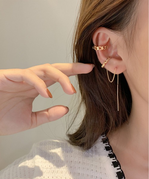 LA VORAGINE（ラ ヴォラジネ）の「ねじりチェーンピアス＆イヤーカフ　2点セット（ピアス（片耳用）・レディース・シルバー/ゴールド・FREE）」の2枚目の写真