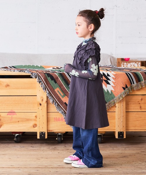 BIG FIELD（ビッグフィールド）の「ショルダーギャザーワンピース（90～150cm）（ワンピース・キッズ・アイボリー/チャコール/ラベンダー・90/100/110/120/130/140/150）」の4枚目の写真