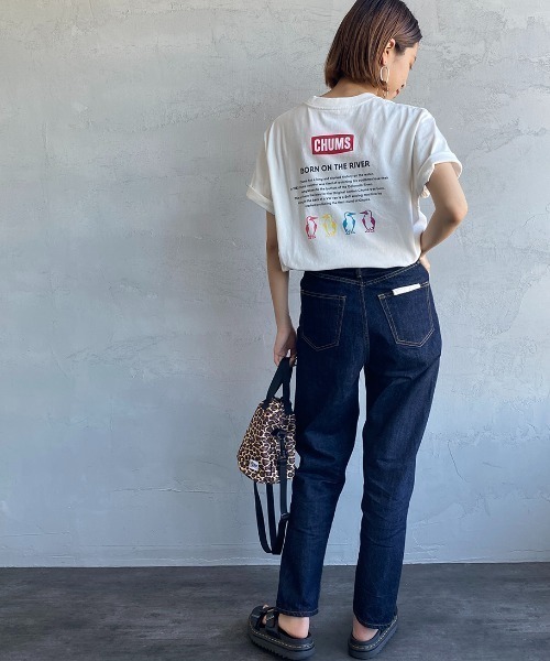 CHUMS（チャムス）の「[CHUMS/チャムス] 別注 ヒストリーロゴ バックプリントショートスリーブTシャツ（Tシャツ/カットソー・レディース・ブラック/ホワイト・XL/L/M/XXL）」の3枚目の写真