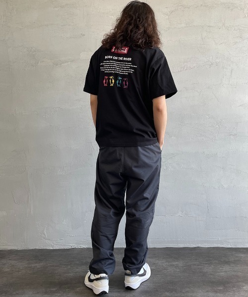 CHUMS（チャムス）の「[CHUMS/チャムス] 別注 ヒストリーロゴ バックプリントショートスリーブTシャツ（Tシャツ/カットソー・レディース・ブラック/ホワイト・XL/L/M/XXL）」の8枚目の写真