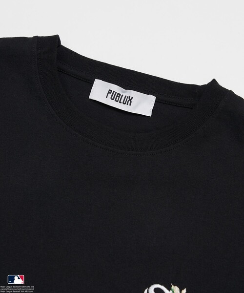 PUBLUX(パブリュクス)の「MLB/エムエルビー MLB 別注 フラワーロゴTシャツ/ユニセックス/ワンポイント刺繍(限定展開)(Tシャツ/カットソー・メンズ・ネイビー/ホワイト系その他/ホワイト/ブラック・SMALL/MEDIUM/LARGE)」の10枚目の写真