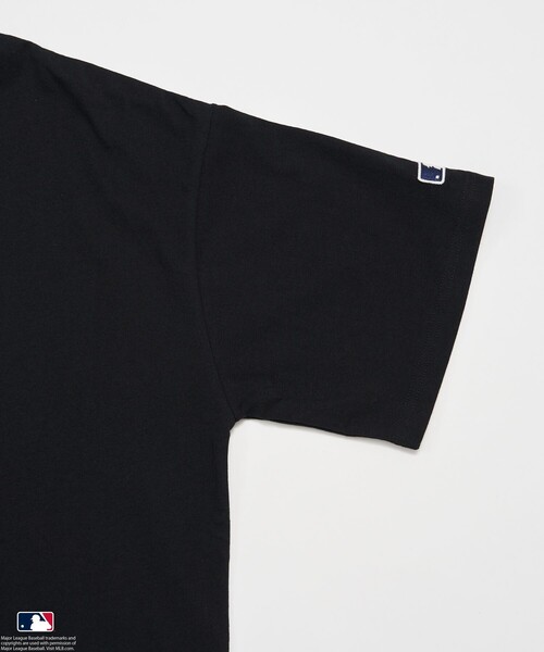 PUBLUX(パブリュクス)の「MLB/エムエルビー MLB 別注 フラワーロゴTシャツ/ユニセックス/ワンポイント刺繍(限定展開)(Tシャツ/カットソー・メンズ・ネイビー/ホワイト系その他/ホワイト/ブラック・SMALL/MEDIUM/LARGE)」の8枚目の写真