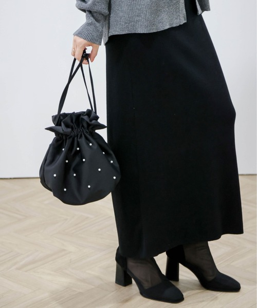 AMELY(エミリー)の「2type巾着バッグ(ショルダーバッグ・レディース・アイボリー/ブラック/ブラック×ブラック・フリー)」の11枚目の写真