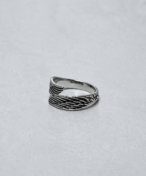 ARROWM(アローム)の「ARROWM フェザーリング(リング・メンズ・シルバー/シルバー系その他・15号/23号/21号/18号/16号/14号)」の14枚目の写真