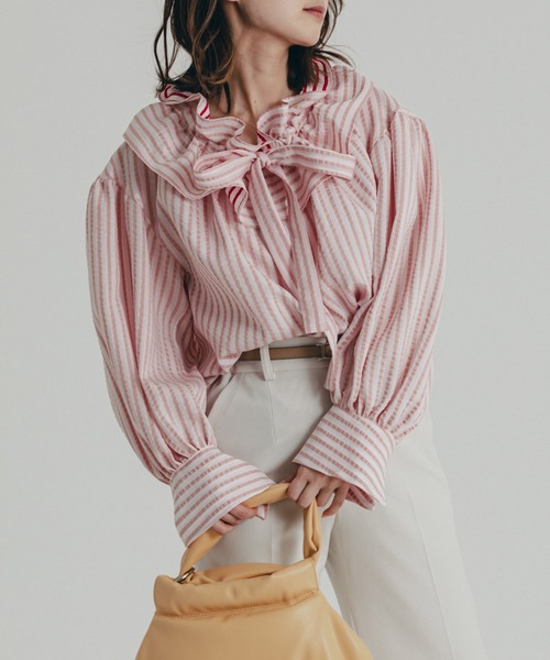 TITE IN THE STORE（ティテ　インザ　ストア）の「フリル衿ストライプブラウス（Tシャツ/カットソー・レディース・レッド/ブルー・FREE）」の2枚目の写真