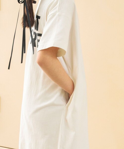 DRC branshes（ディーアールシーブランシェス）の「【WEB限定/DRC/お肌に嬉しい綿100％】サイドスリット半袖ワンピース（ワンピース・キッズ・オフホワイト/チャコールグレー/グリーン/オレンジ/パープル/ブラック・110/150/90/140/100/120/130）」の10枚目の写真