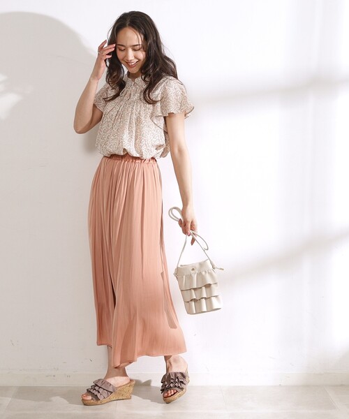 DRESKIP（ドレスキップ）の「◆【無理せずキレイ】お袖フリル リボン付きギャザーブラウス（シャツ/ブラウス・レディース・ライトイエロー系/ネイビー系/ホワイト系3/オフホワイト/ブラック・04/03/02）」の11枚目の写真