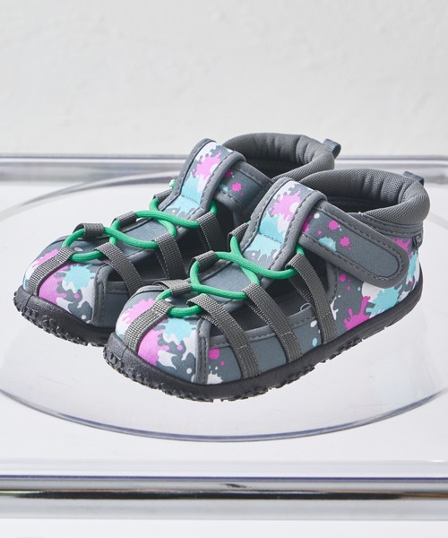 pairmanon（ペアマノン）の「【水陸両用】ユニセックス 水抜きアウトドアサンダル（サンダル・キッズ・ブラック/グレー系その他/ブラック系その他/ブルー/ピンク/ベージュ/ベージュ系その他/ブルー系その他/グレー系その他2/ホワイト系その他/ベージュ系その他2/ブラック系その他2/ピンク系その他/ホワイト系その他2/ブラック系その他3・19/15 /18/20/17/16）」の8枚目の写真