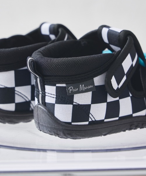 pairmanon（ペアマノン）の「【水陸両用】ユニセックス 水抜きアウトドアサンダル（サンダル・キッズ・ブラック/グレー系その他/ブラック系その他/ブルー/ピンク/ベージュ/ベージュ系その他/ブルー系その他/グレー系その他2/ホワイト系その他/ベージュ系その他2/ブラック系その他2/ピンク系その他/ホワイト系その他2/ブラック系その他3・19/15 /18/20/17/16）」の19枚目の写真