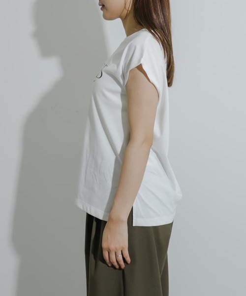 HEYUMM（ヘユム）の「グラフィックフレンチスリーブトップ（Tシャツ/カットソー・レディース・その他1/その他2/その他3・ONE）」の16枚目の写真