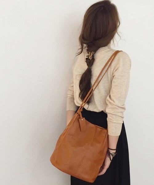 Kastane（カスタネ）の「シンプルショルダーBAG（ショルダーバッグ・レディース・キャメル/ブラック・FREE）」の11枚目の写真