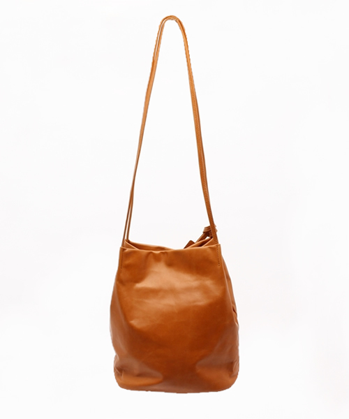 Kastane（カスタネ）の「シンプルショルダーBAG（ショルダーバッグ・レディース・キャメル/ブラック・FREE）」の5枚目の写真