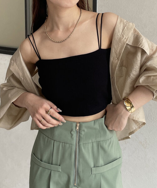 Thevon（ゼボン）の「カップ付きショートキャミ（キャミソール・レディース・チャコールグレー/オフホワイト/ブラック・FREE）」の3枚目の写真